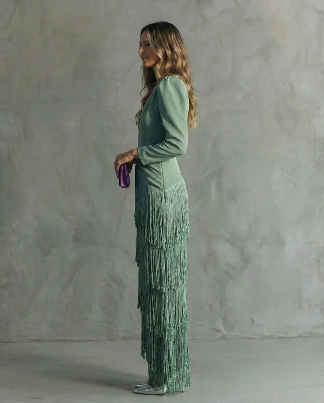 Avery ™– Elegant Midi Dress with Fringe Sleeves